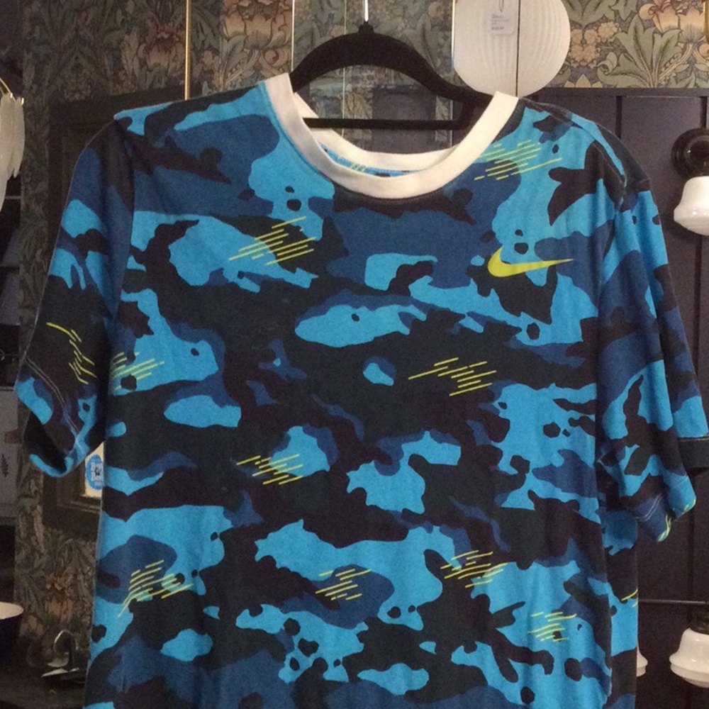 Nike Women's Blue and Black Camo Tee with Yellow Highlights